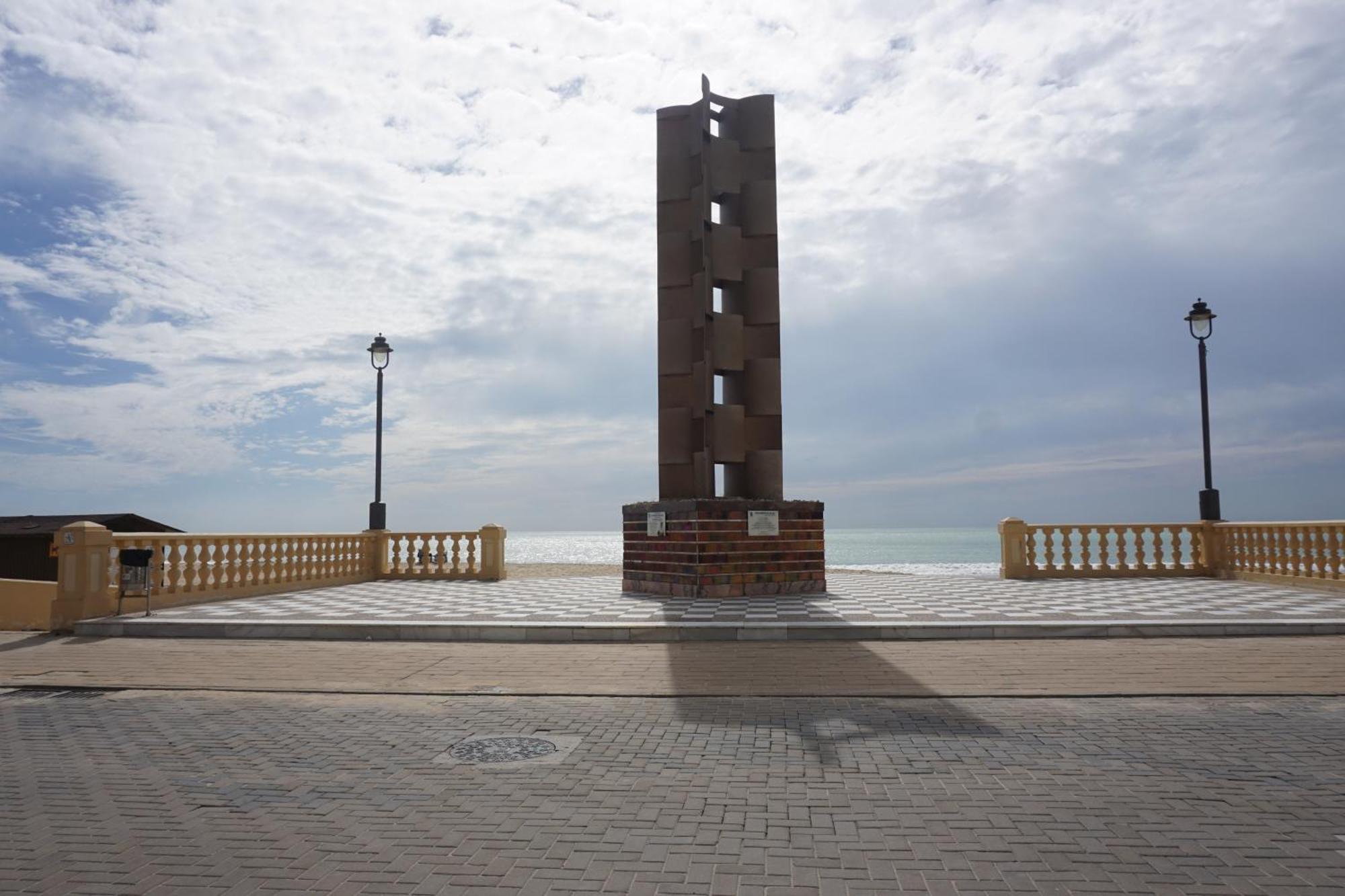 Guest house Rompeolas Playa *