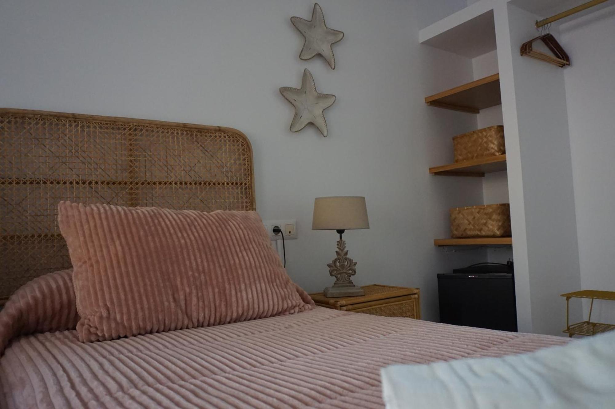 Guest house Rompeolas Playa
